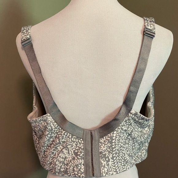 Cacique Gray and White Patterned Bra - Picture 4 of 5